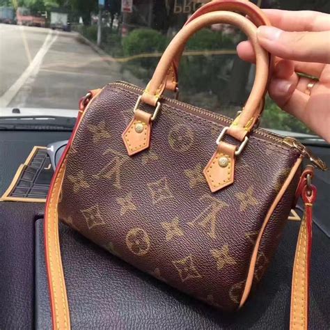 lv 包 包 价格